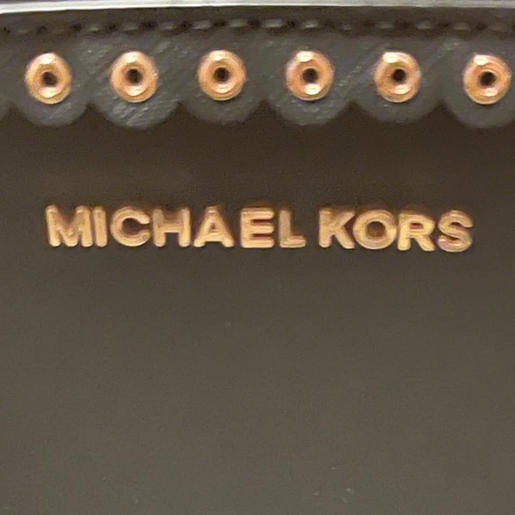 Michael kors black saffiano leather crossbody bag with scalloped detail - Picture 3 of 4